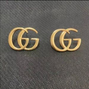 GG earrings